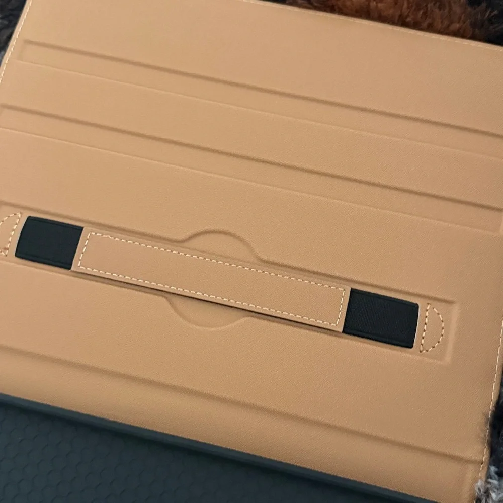 OTTO Green Tablet Case